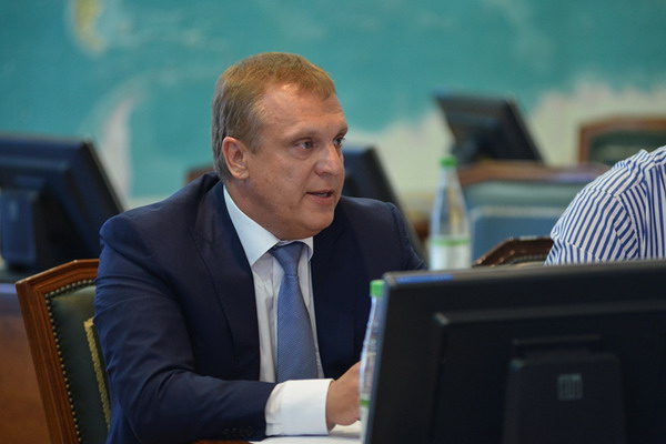 Начальником Управления аквакультуры Росрыболовства назначен Виктор Ашарин